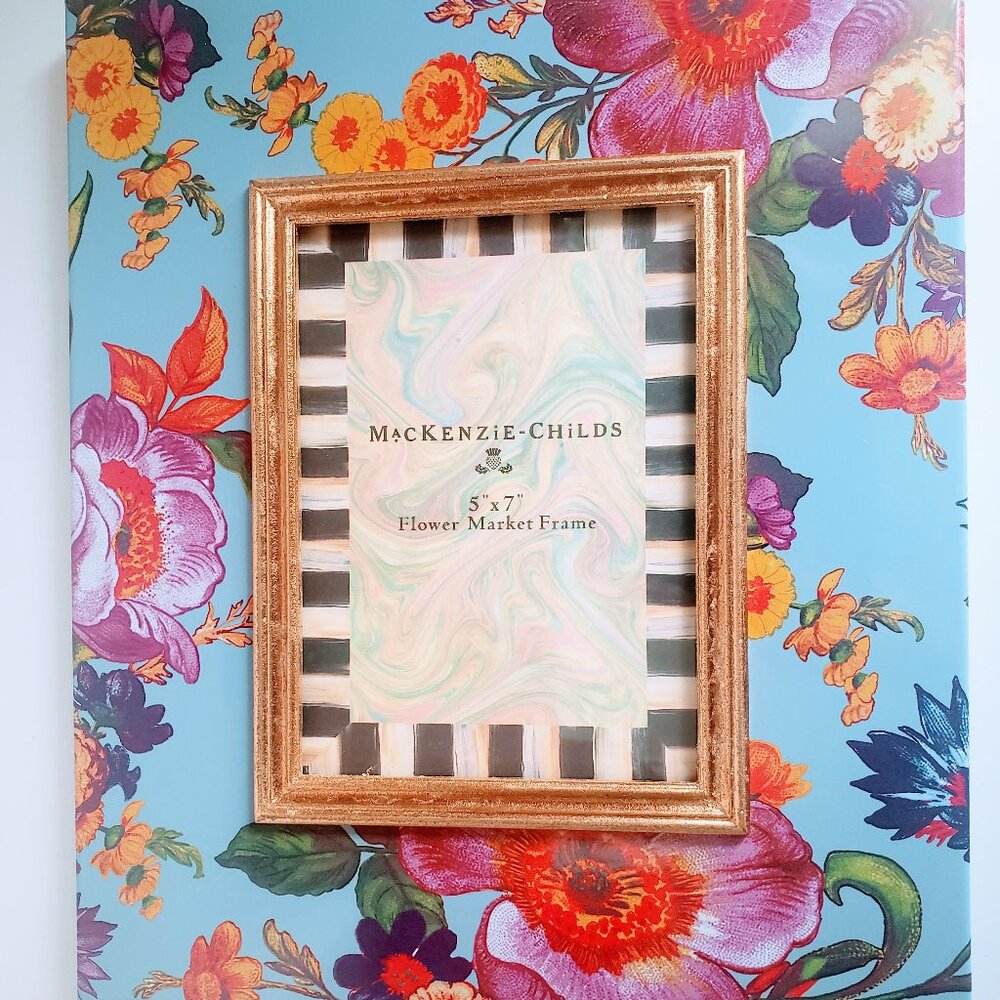 NIB! MacKenzie-Childs Blue Flower Market 5x7 Picture Frame